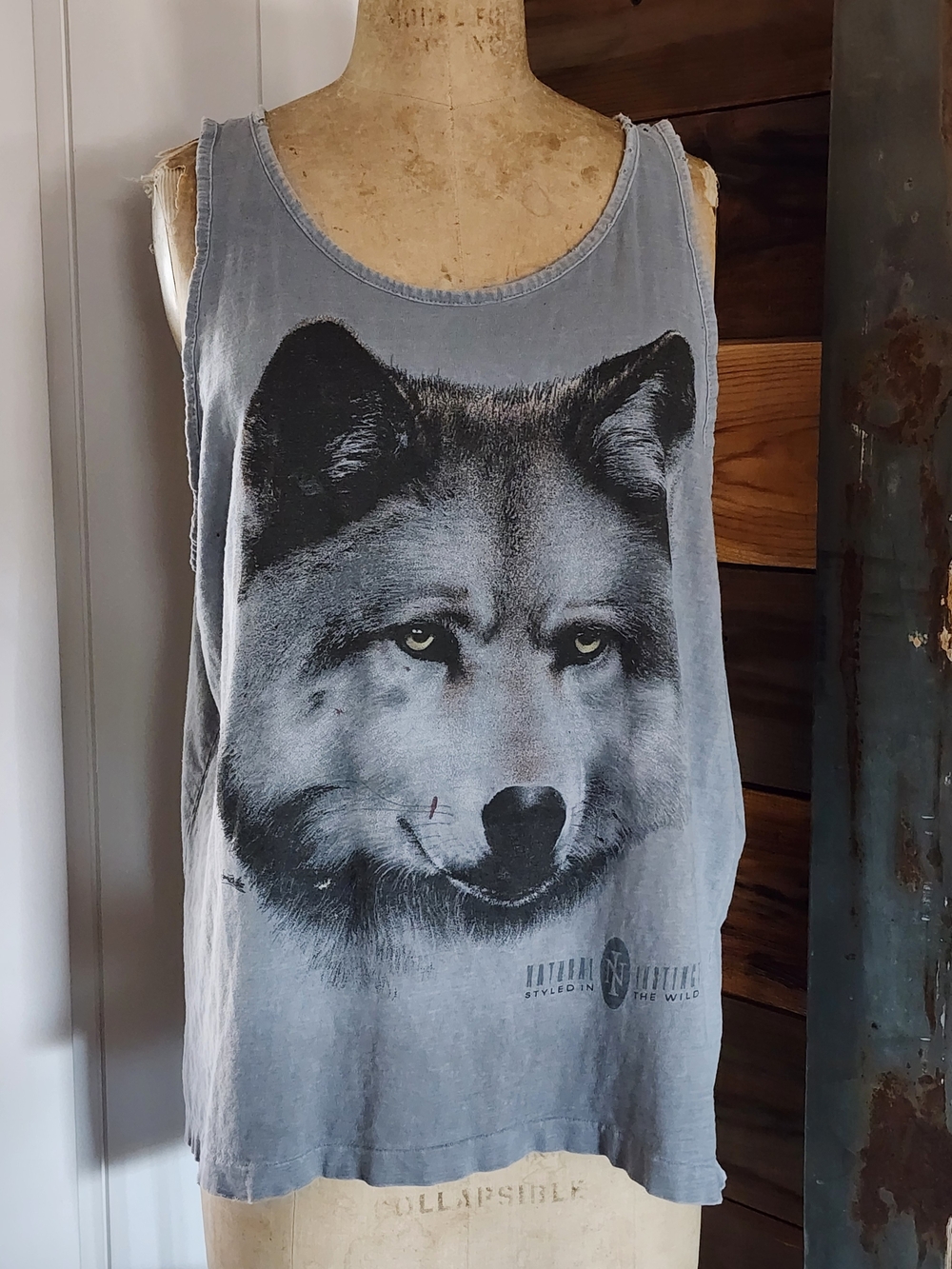 Vintage Gray Wolf Graphic Tank Top